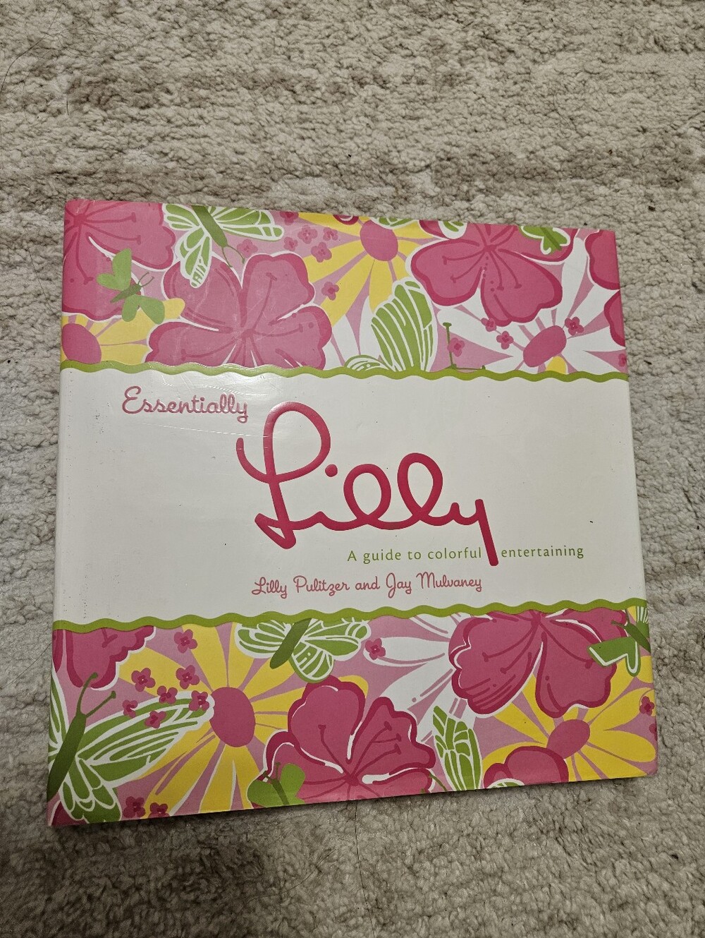 Essentially Lilly Pulitzer Book A guide To Colorful Entertaining Decor Table